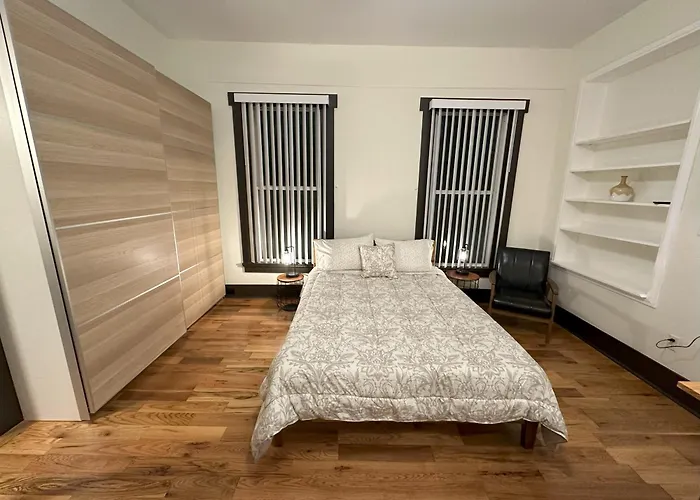 Quiet, Gated Oasis Near Downtown Lexington