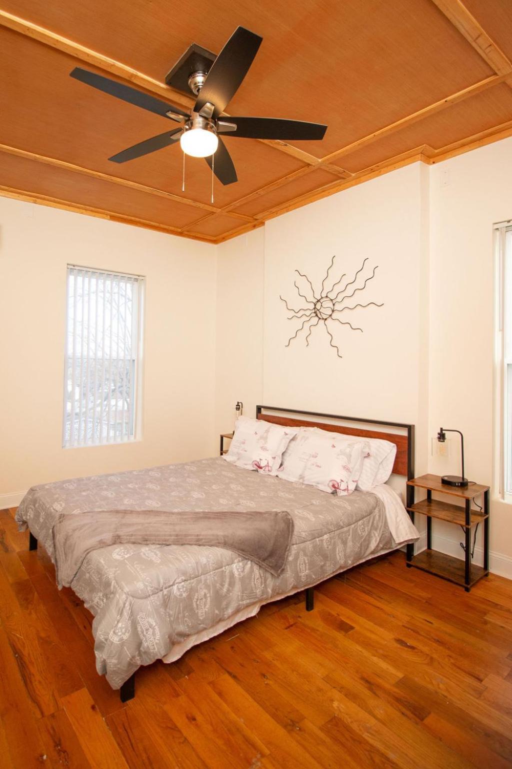 Apartment Quiet, Gated Oasis Near Downtown Lexington