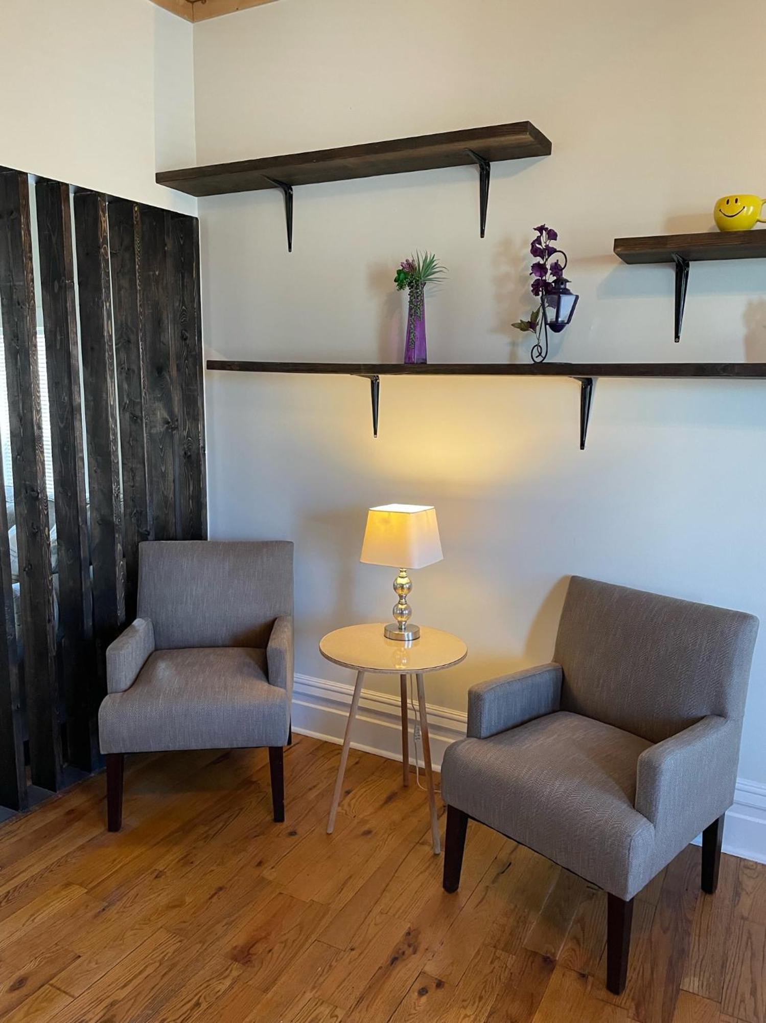 Quiet, Gated Oasis Near Downtown Apartment