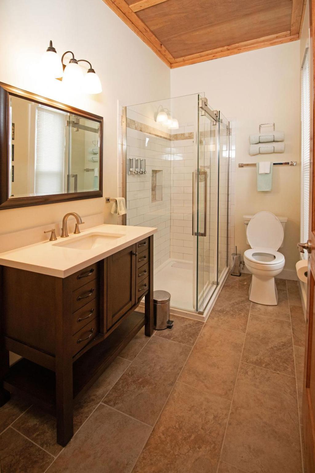 Apartment Quiet, Gated Oasis Near Downtown *